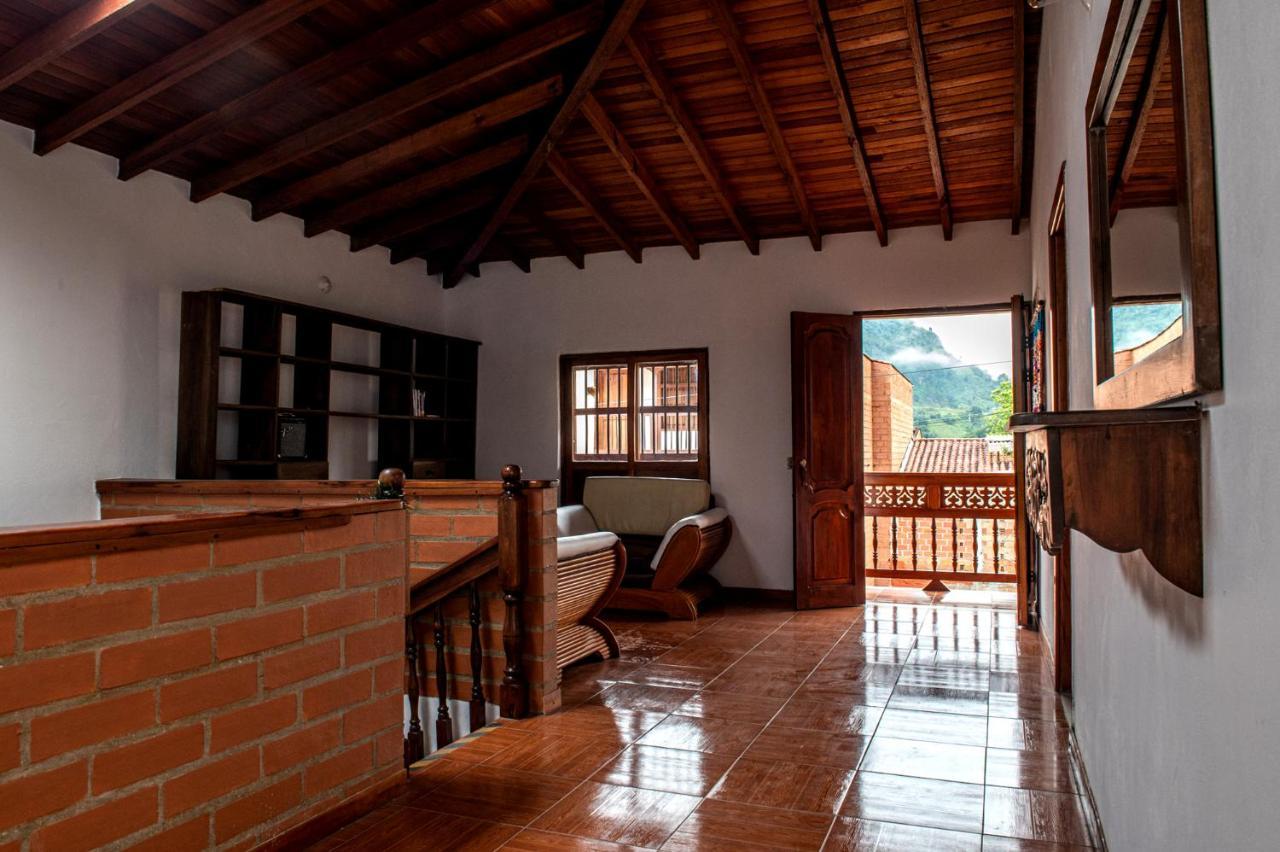 Cafe Racer Hostel خاردين المظهر الخارجي الصورة