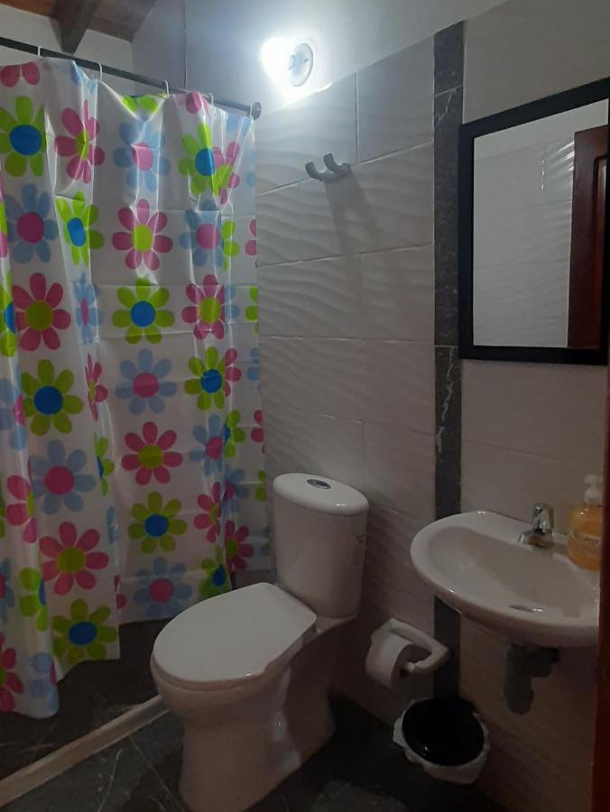 Cafe Racer Hostel خاردين الغرفة الصورة